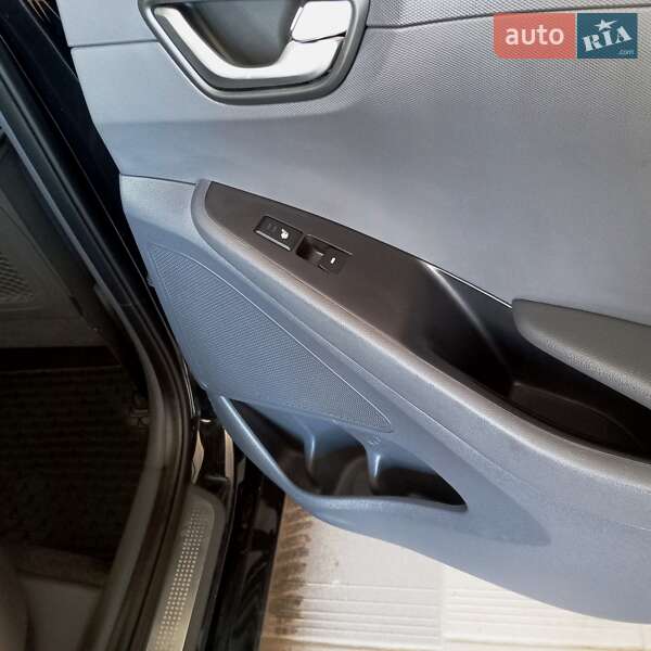 Хетчбек Hyundai Ioniq 2018 в Житомирі