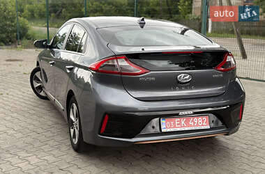 Лифтбек Hyundai Ioniq 2019 в 