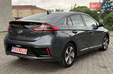 Лифтбек Hyundai Ioniq 2019 в 