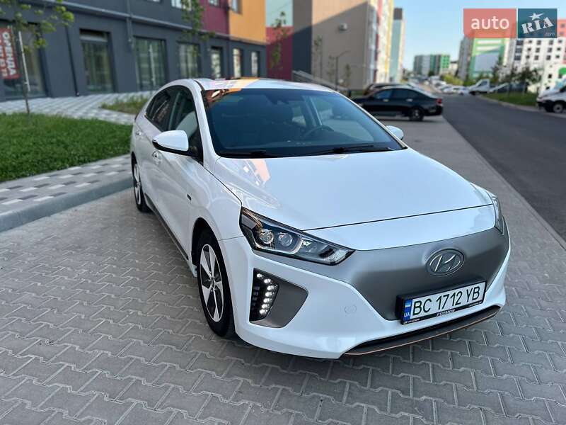Ліфтбек Hyundai Ioniq 2019 в Стрию