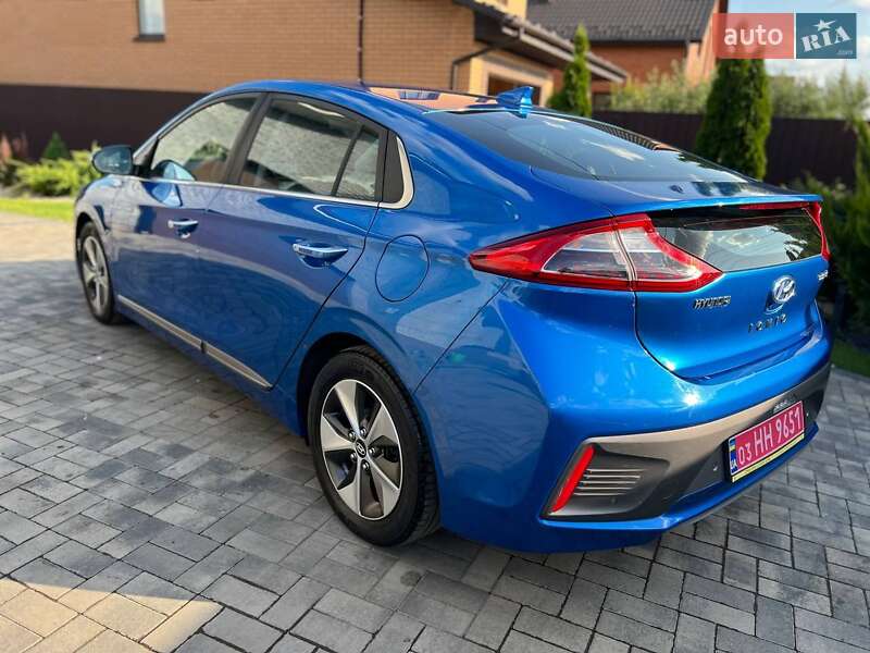 Хэтчбек Hyundai Ioniq 2016 в Виннице