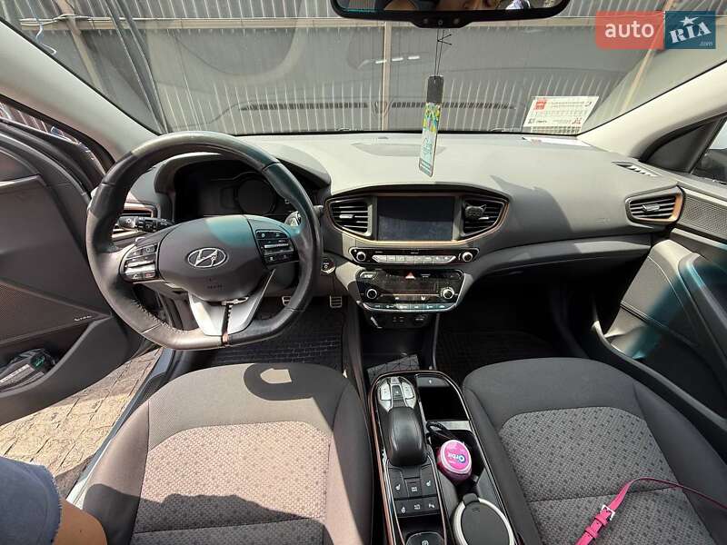 Хетчбек Hyundai Ioniq 2018 в Софіївській Борщагівці