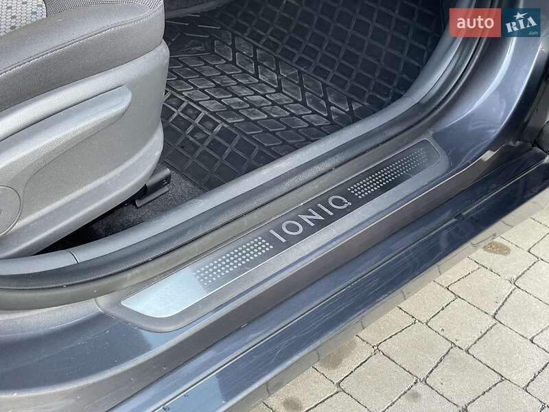 Ліфтбек Hyundai Ioniq 2019 в Луцьку