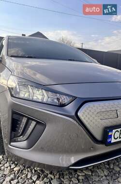 Лифтбек Hyundai Ioniq 2020 в Черновцах