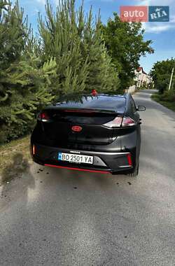 Лифтбек Hyundai Ioniq 2019 в 