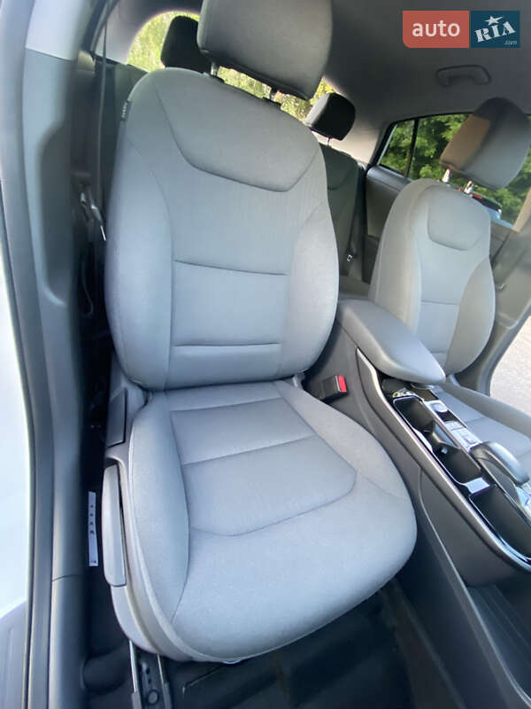 Лифтбек Hyundai Ioniq 2021 в Киеве