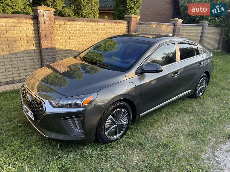 Ліфтбек Hyundai Ioniq 2021 в Києві