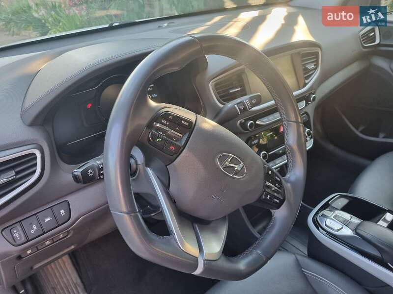 Хетчбек Hyundai Ioniq 2017 в Коростені