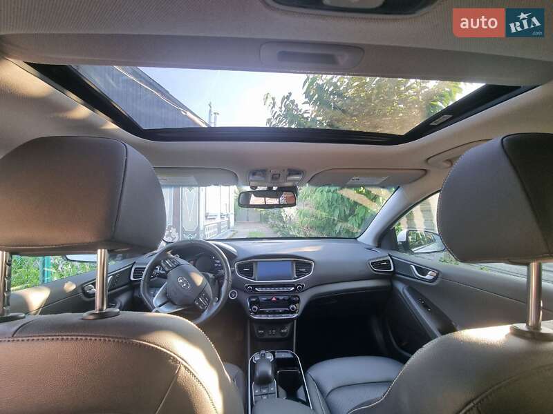 Хетчбек Hyundai Ioniq 2017 в Коростені