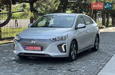 Хэтчбек Hyundai Ioniq 2018 в 
