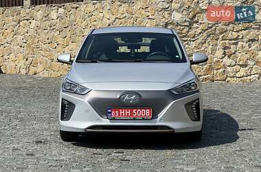 Хэтчбек Hyundai Ioniq 2018 в 