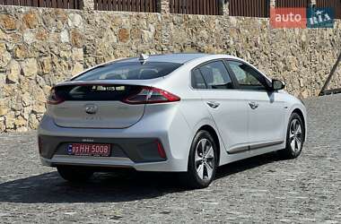 Хэтчбек Hyundai Ioniq 2018 в 