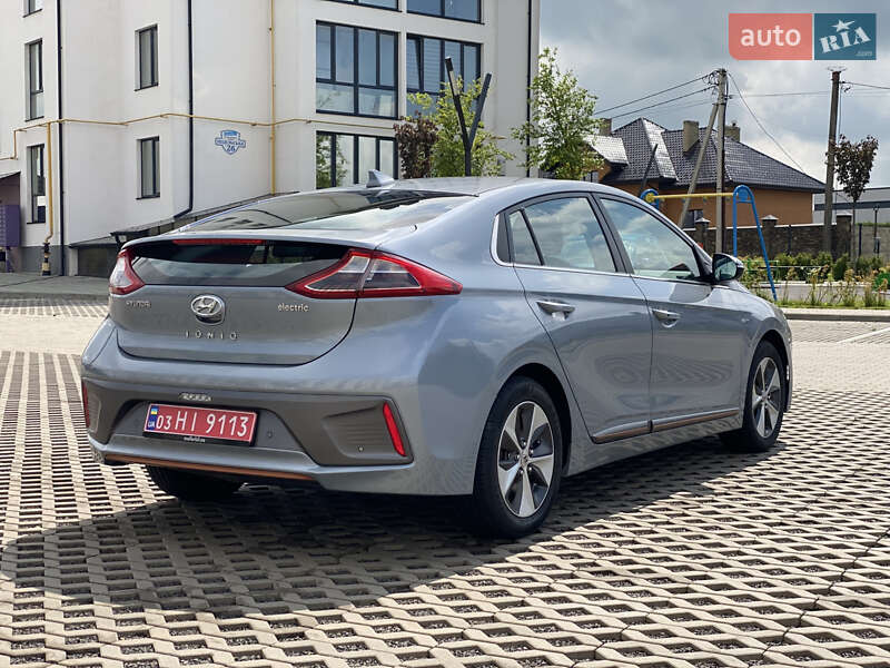 Хетчбек Hyundai Ioniq 2017 в Луцьку