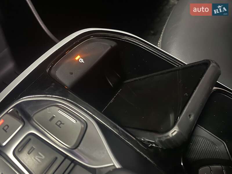 Хетчбек Hyundai Ioniq 2017 в Вінниці