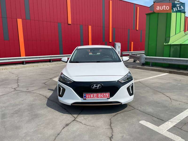 Хетчбек Hyundai Ioniq 2018 в Києві