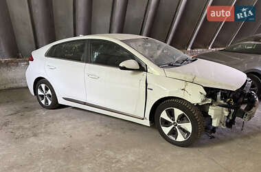 Лифтбек Hyundai Ioniq 2019 в 