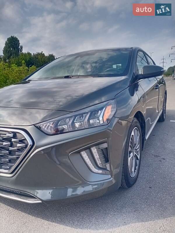Ліфтбек Hyundai Ioniq 2021 в Києві