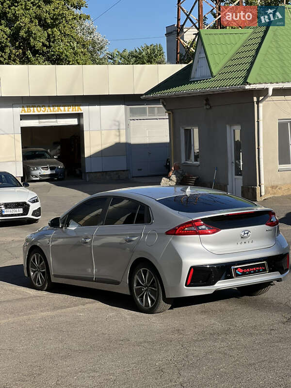 Хэтчбек Hyundai Ioniq 2018 в Одессе
