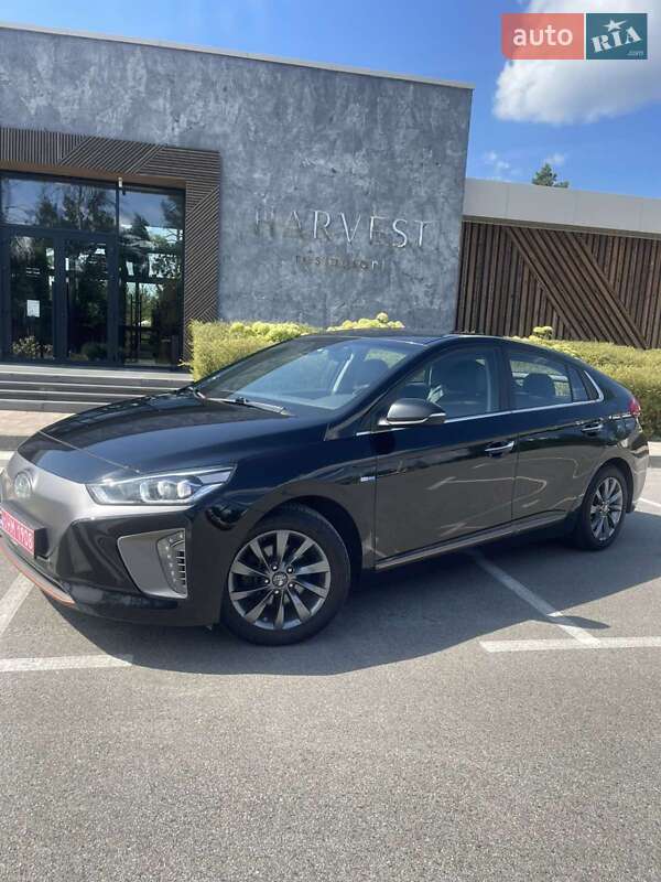 Хэтчбек Hyundai Ioniq 2017 в Киеве