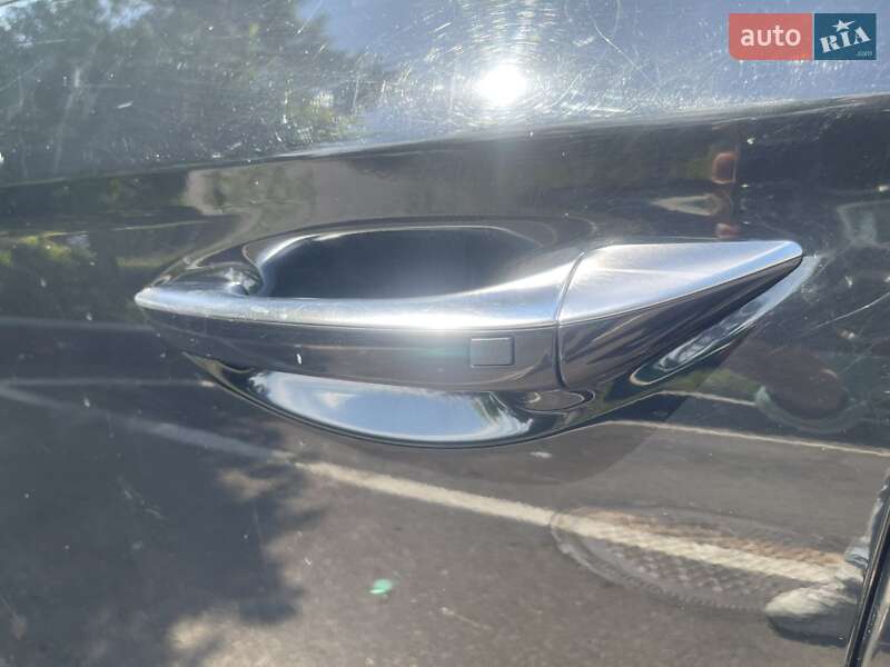 Хэтчбек Hyundai Ioniq 2017 в Киеве