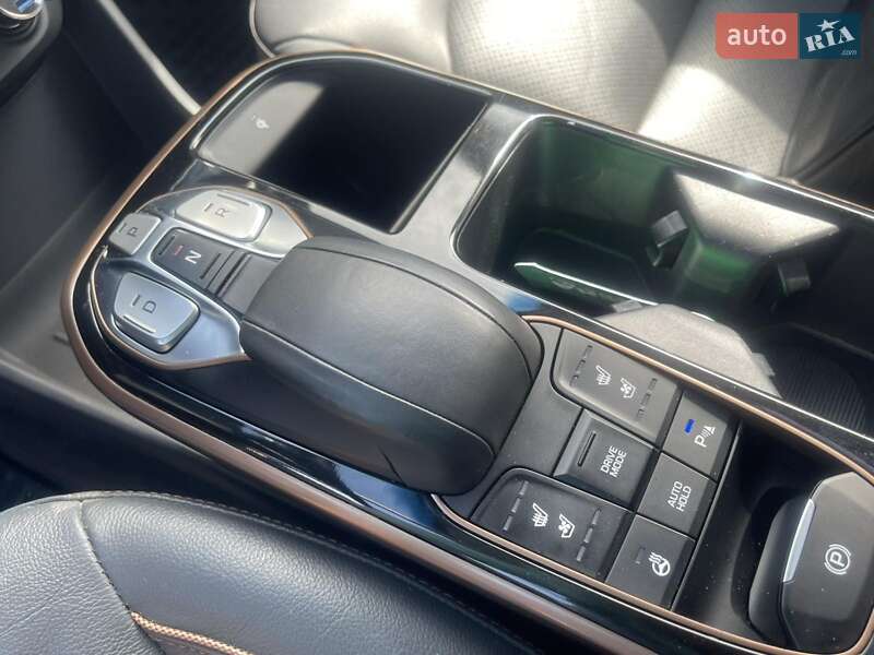 Хэтчбек Hyundai Ioniq 2017 в Киеве