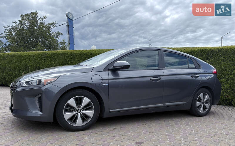 Лифтбек Hyundai Ioniq 2019 в Львове фото 7 Лифтбек Hyundai Ioniq 2019 в Львове