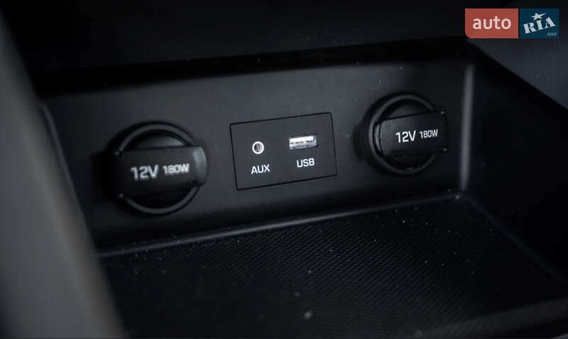 Лифтбек Hyundai Ioniq 2019 в Львове фото 22 Лифтбек Hyundai Ioniq 2019 в Львове