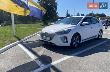 Хэтчбек Hyundai Ioniq 2017 в Житомире