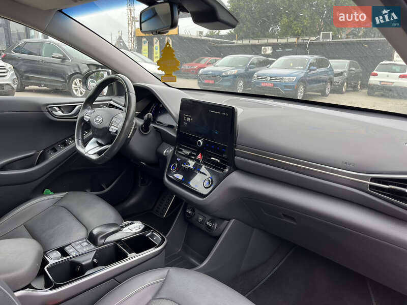 Ліфтбек Hyundai Ioniq 2020 в Львові