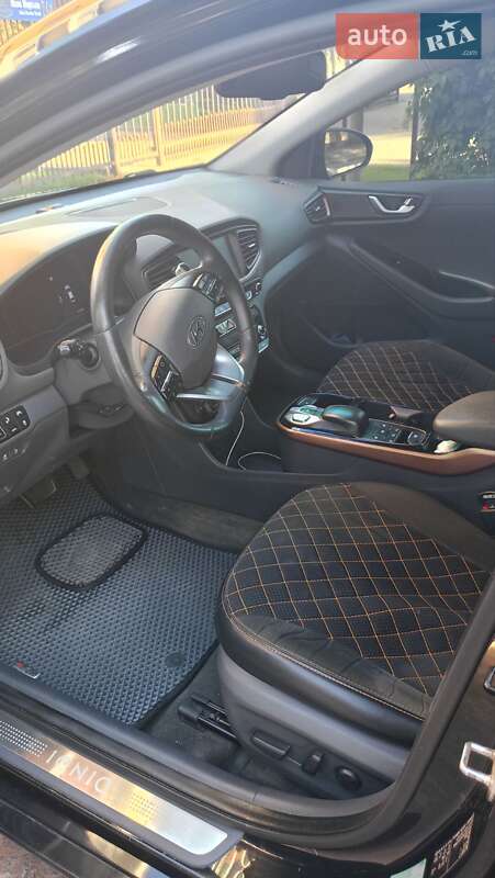 Хетчбек Hyundai Ioniq 2016 в Миколаєві