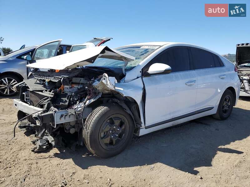 Хэтчбек Hyundai Ioniq 2017 в Одессе фото 2 Хэтчбек Hyundai Ioniq 2017 в Одессе