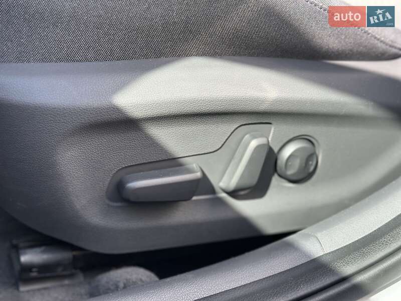 Ліфтбек Hyundai Ioniq 2020 в Києві