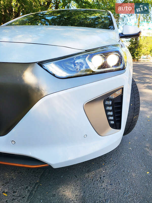 Хэтчбек Hyundai Ioniq 2018 в Одессе фото 4 Хэтчбек Hyundai Ioniq 2018 в Одессе