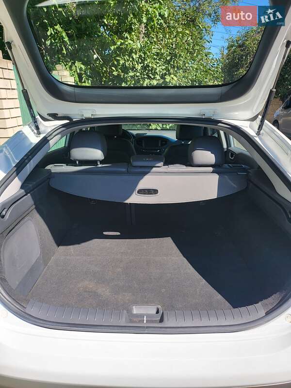 Хэтчбек Hyundai Ioniq 2018 в Одессе фото 25 Хэтчбек Hyundai Ioniq 2018 в Одессе