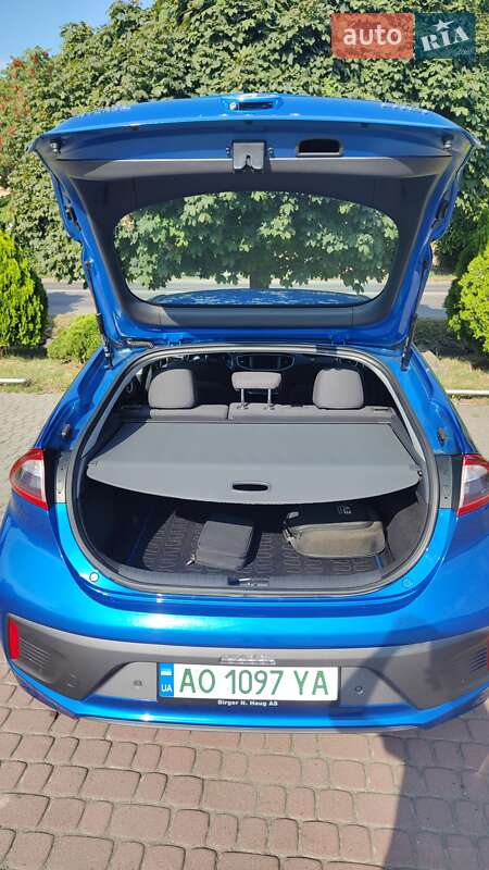 Хетчбек Hyundai Ioniq 2016 в Ужгороді