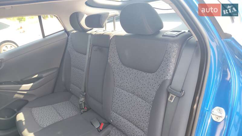 Хетчбек Hyundai Ioniq 2016 в Ужгороді