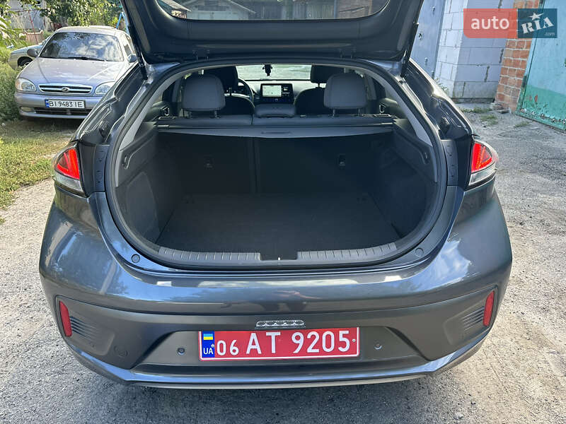 Лифтбек Hyundai Ioniq 2020 в Кобеляках
