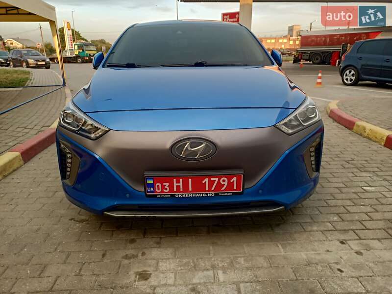 Хетчбек Hyundai Ioniq 2017 в Івано-Франківську
