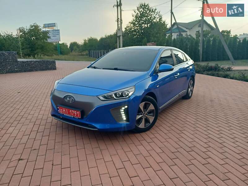 Хетчбек Hyundai Ioniq 2017 в Івано-Франківську