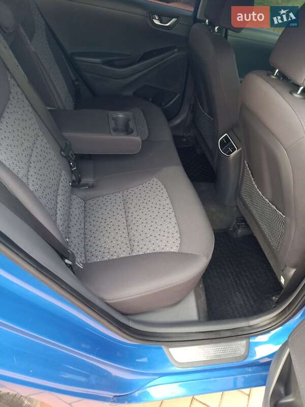 Хетчбек Hyundai Ioniq 2017 в Івано-Франківську