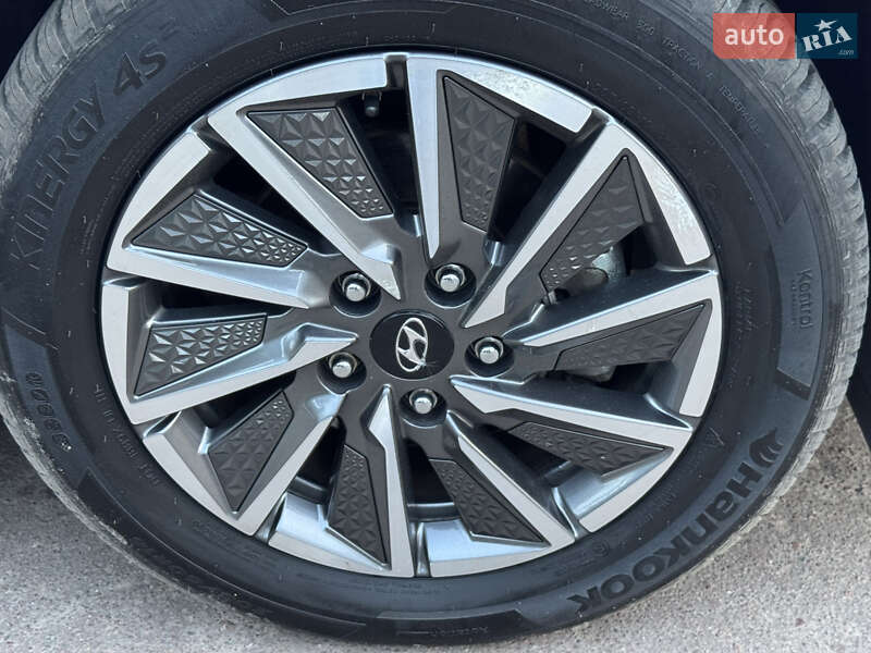 Лифтбек Hyundai Ioniq 2020 в Киеве фото 41 Лифтбек Hyundai Ioniq 2020 в Киеве