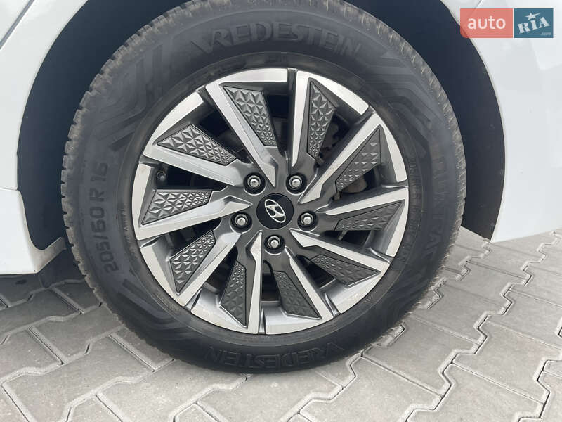 Лифтбек Hyundai Ioniq 2020 в Кропивницком фото 12 Лифтбек Hyundai Ioniq 2020 в Кропивницком