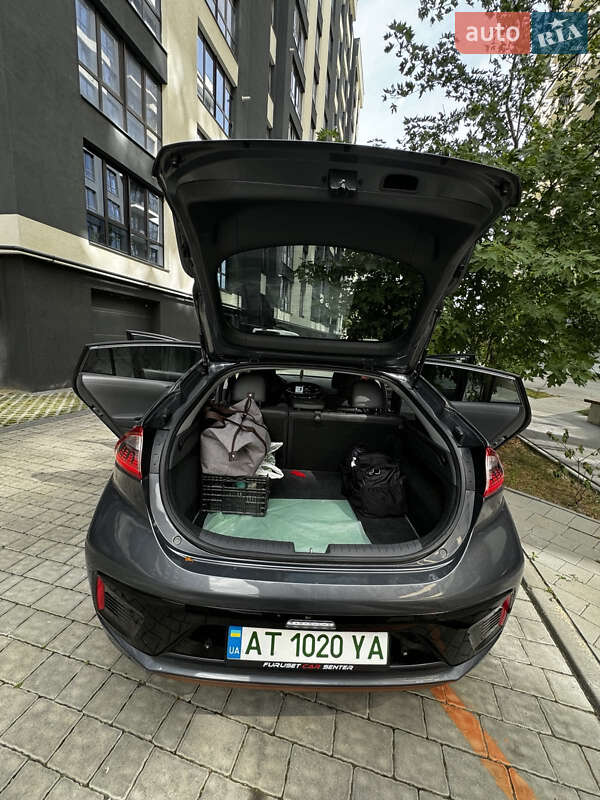 Хэтчбек Hyundai Ioniq 2019 в Ивано-Франковске