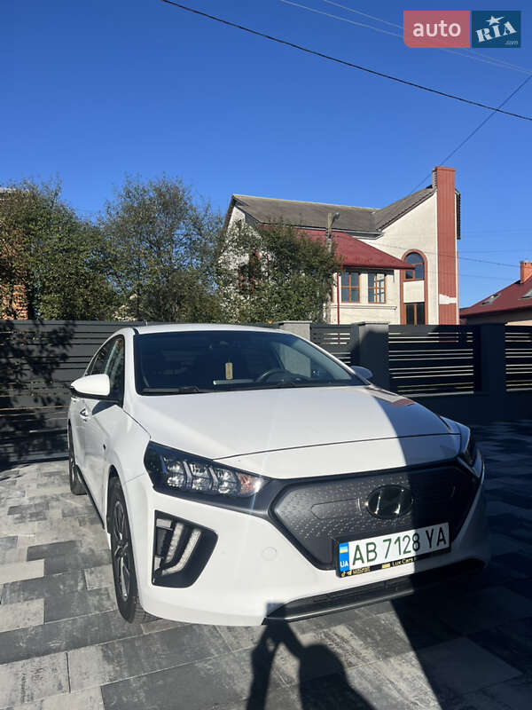 Лифтбек Hyundai Ioniq 2020 в Ивано-Франковске фото 2 Лифтбек Hyundai Ioniq 2020 в Ивано-Франковске