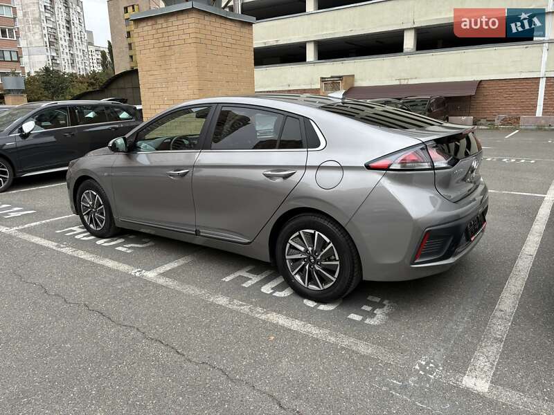 Ліфтбек Hyundai Ioniq 2020 в Києві