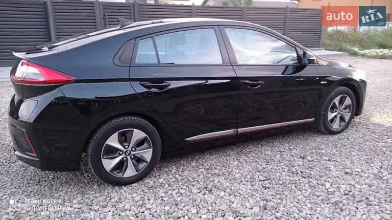 Hyundai Ioniq 2017 VIN KMHC751HFHU007025 фото оголошення 13 з 56