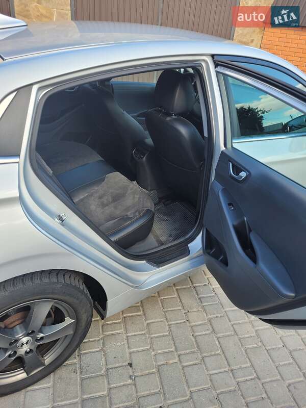 Хетчбек Hyundai Ioniq 2018 в Борисполі