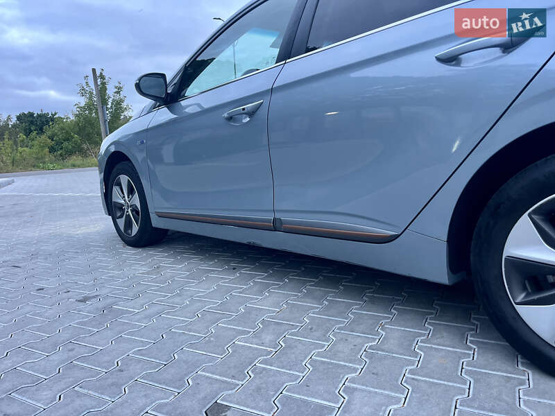 Хетчбек Hyundai Ioniq 2016 в Володимирі