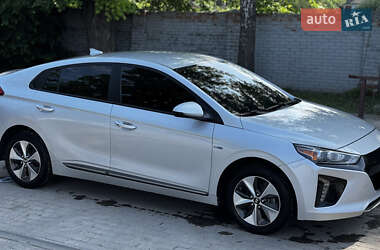 Хетчбек Hyundai Ioniq 2017 в Рівному
