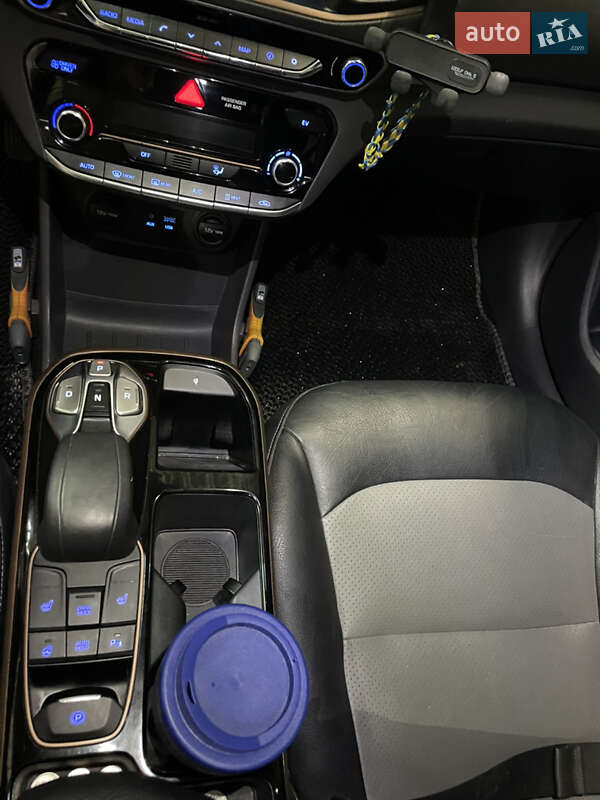 Хэтчбек Hyundai Ioniq 2017 в Житомире